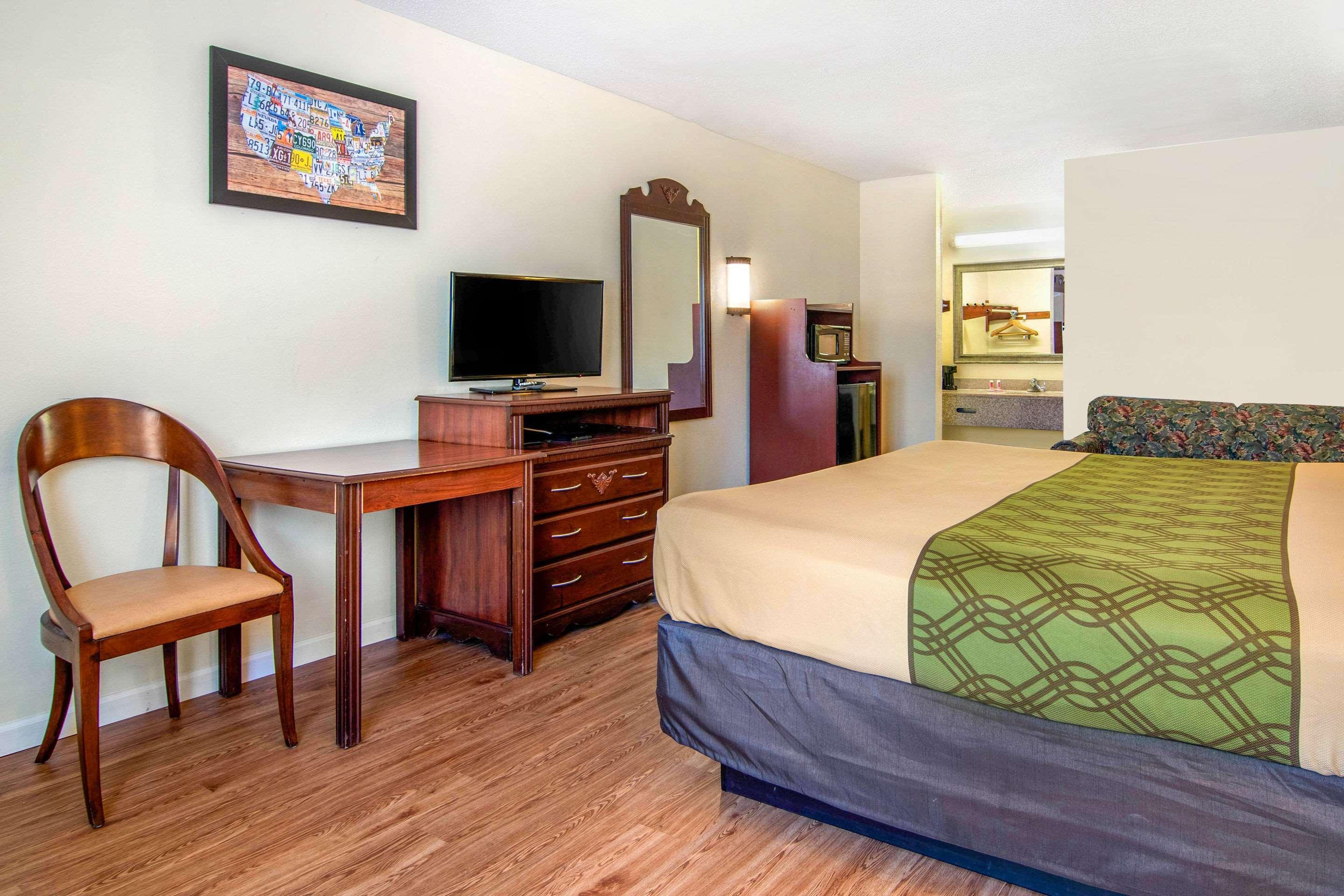 Econo Lodge Inn & Suites Fort Oglethorpe Exteriér fotografie