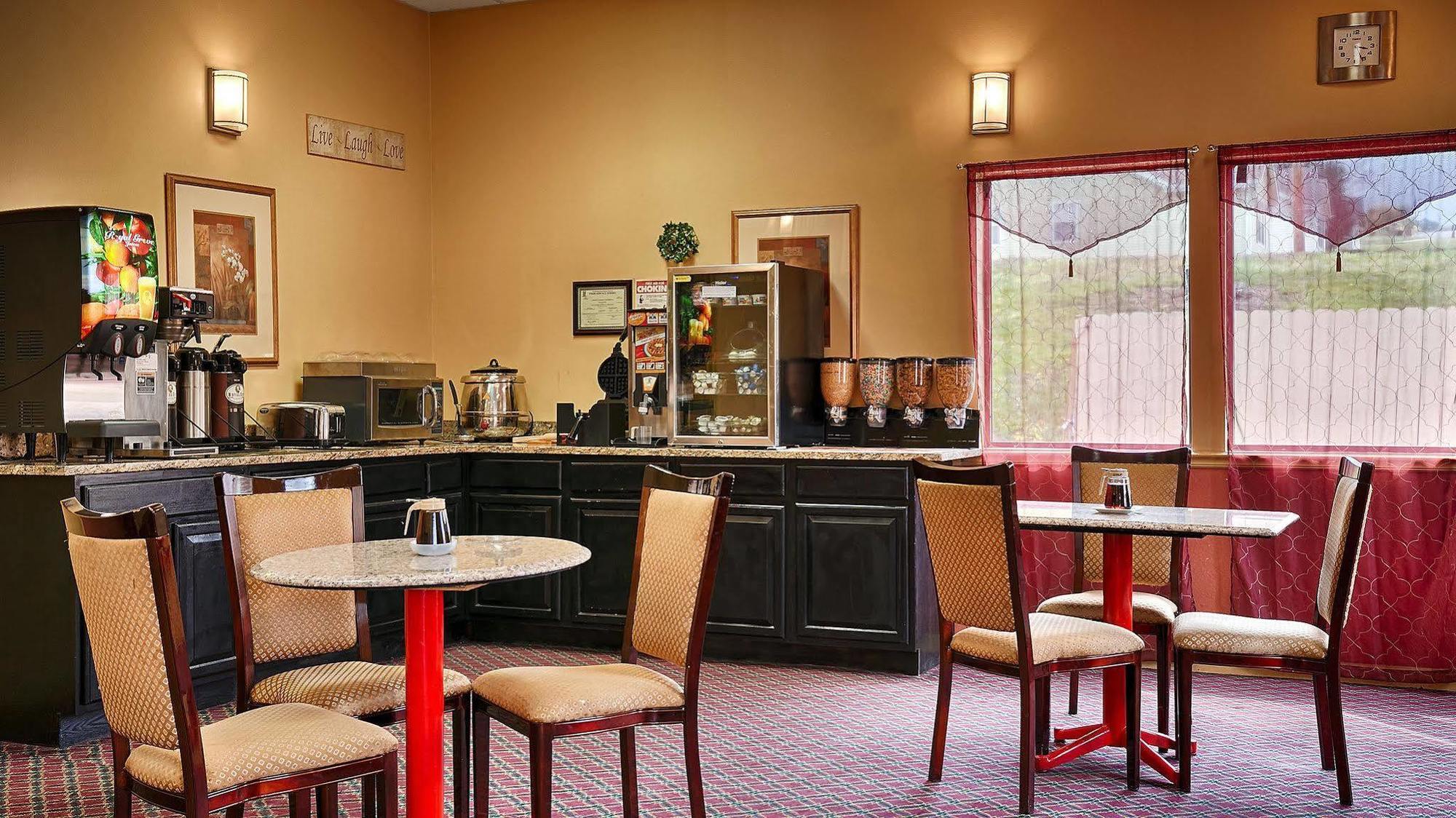 Econo Lodge Inn & Suites Fort Oglethorpe Restaurace fotografie